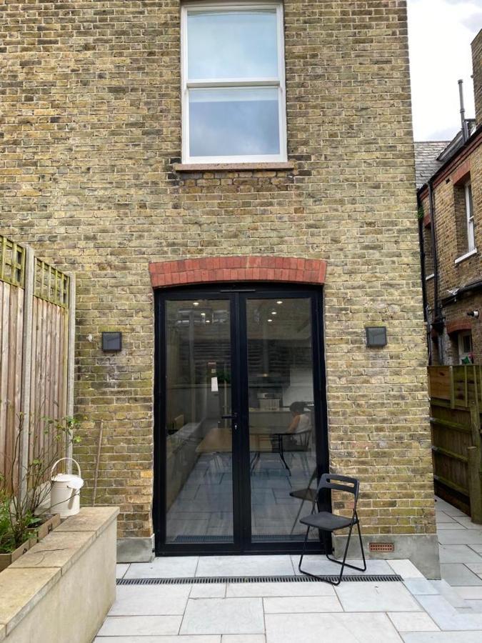 Stylish Home In Streatham. Londra Exterior foto